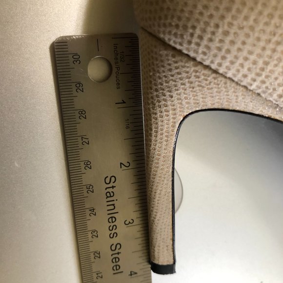 Stuart Weitzman HEIST Heels - Picture 9 of 9